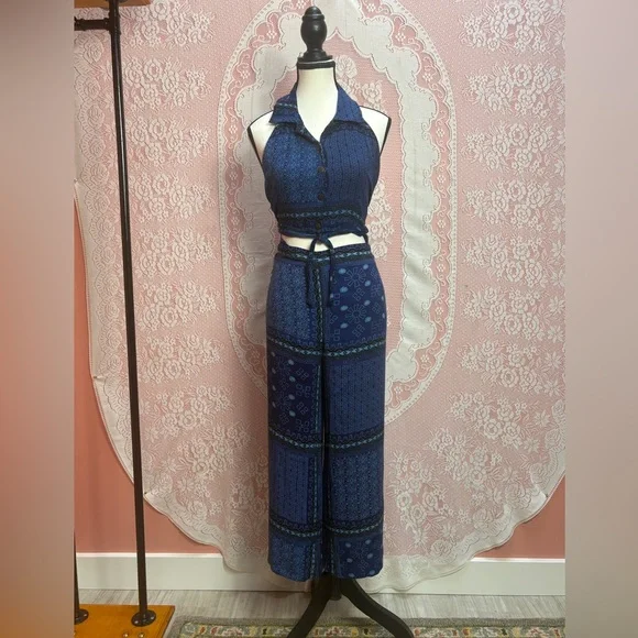 World Hawaiian Fashions Indigo Batik Set - Picture 2 of 13